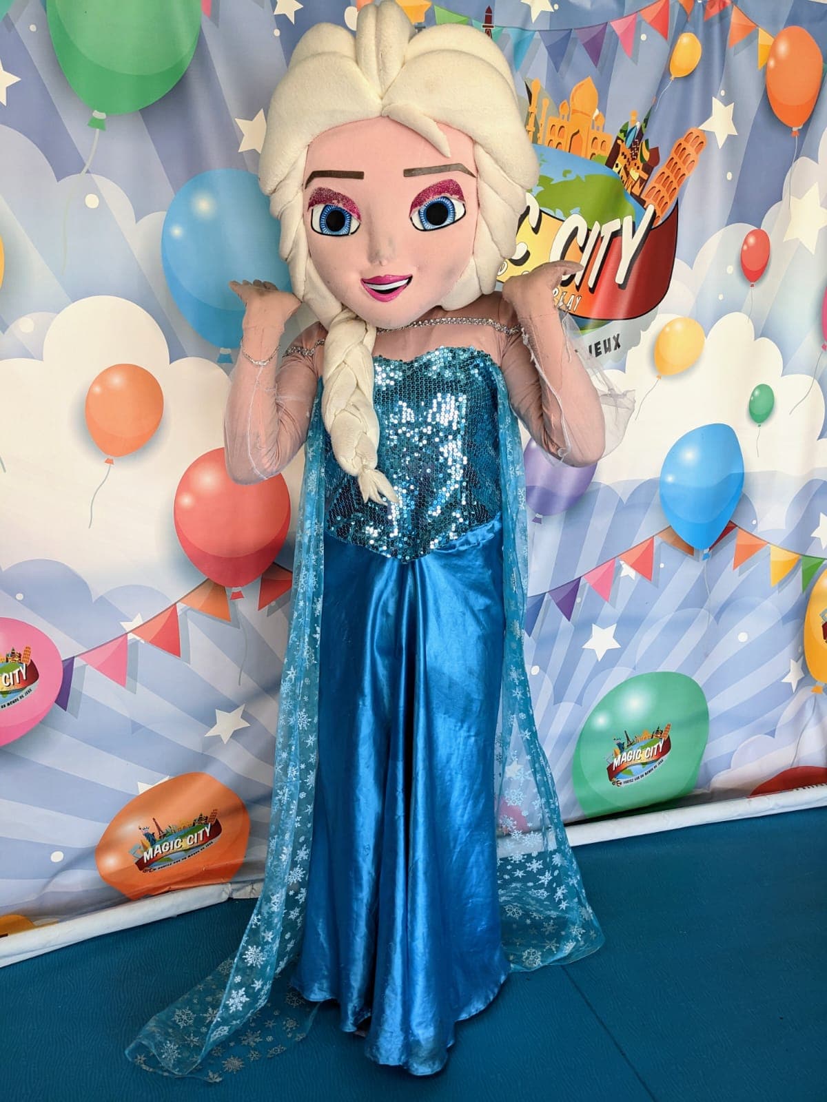 Mascotte Reine des neiges